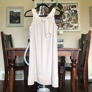 H&M - Shift Dress w/ Bow Detail - Size 6